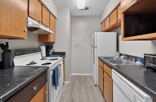 Lubbock Apartment | Relax in this spacious 2BR apartment