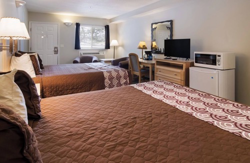 Bellaire Hotel | Relax Inn at Shanty Creek