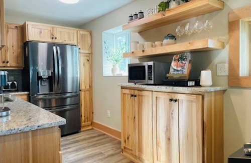 Pillager House | Relax Lakeside at Lower Sylvan Oasis, 2 Bed & 3 Bath