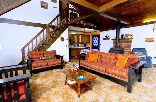 Baldwin Cabin | Relax on the banks of the Pere Marquette River!
