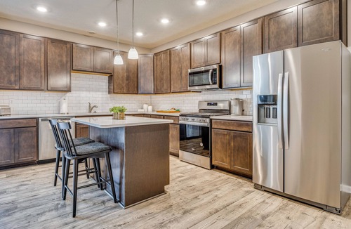 Whitestown House | Relax Poolside! Retreat 11 Mi to Eagle Creek Park