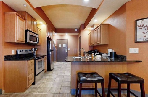 Wisconsin Dells Condo | Relaxing Dells Condo | Discounted Adventure Access Perk