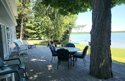 Cedar House | Relaxing retreat on Lake Leelanau.