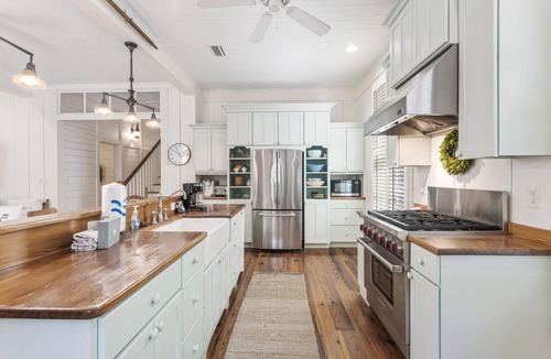 Watercolor House | Relaxing WaterColor Retreat with LSV and near Beach Club and Amenities