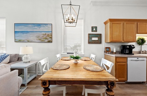 Seagrove Beach Condo | Remarkably Updated 3/2 in Seagrove Highlands - Gulf Views Sleeps 9!