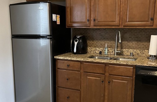 Buechel Apartment | Remodeled apartment 15 mins. From downtown Louisville
