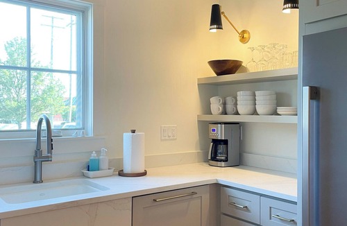 Port Huron House | Remodeled Downtown Cottage, close to St Clair River, McMorran, Convention Center