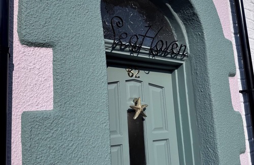 Cullercoats House | Rena’s Seahaven Cottage