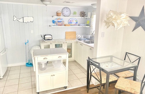 Bass River Cottage | Renovated 1940’s Bass River .5miles to Beaches⛱️ Central AC