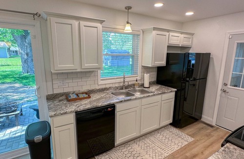 Muncie House | Renovated 3 BR 2 Ba Entire Home with GAME ROOM! 5 Minutes to Ball State!