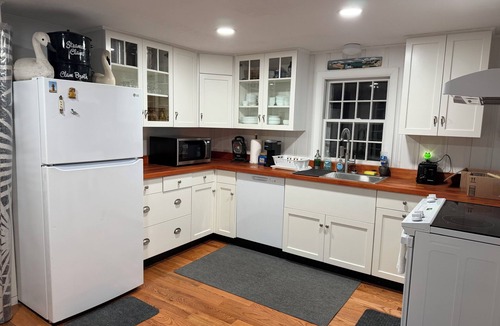 South Chatham Cottage | Renovated Chatham Cottage – Steps to Beach