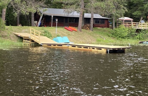 Crane Lake Cabin | Renovated Log Cabin on Crake Lake