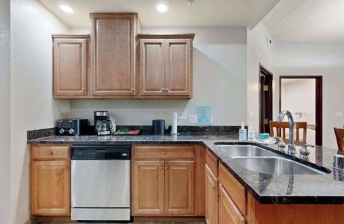 Wisconsin Dells Condo | Resort Comfort Meets Dells Adventure