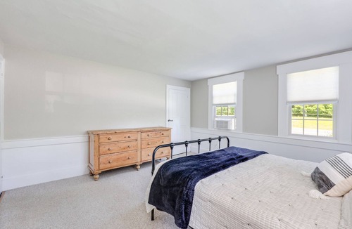 Northwest Harwich House | Restored 1830s Era Home - Close to Nantucket Sound