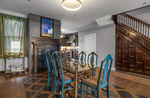Sharpsburg Apartment | Restored Sharpsburg Gem | 2 Kings | Gourmet Kitchen | 3.5 Baths + Game Room