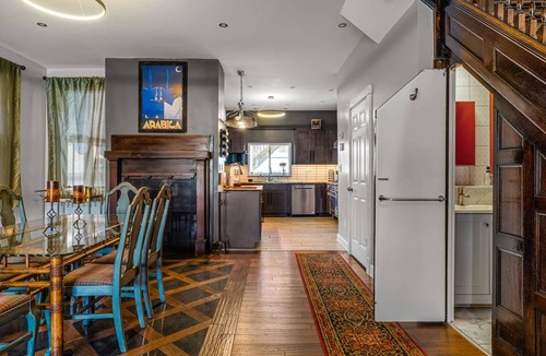 Sharpsburg Apartment | Restored Sharpsburg Gem | 2 Kings | Gourmet Kitchen | 3.5 Baths + Game Room