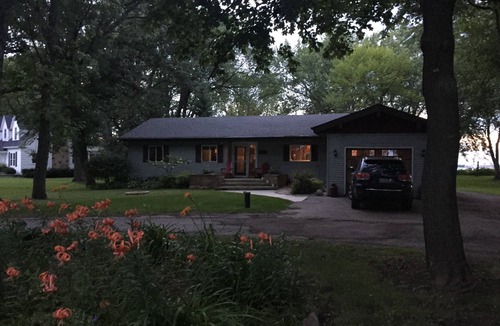Black Wolf House | Retreat on Lake Winnebago - Last minute openings in August 2026!