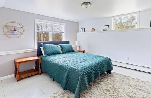 Pocasset House | Retreat on the Water
