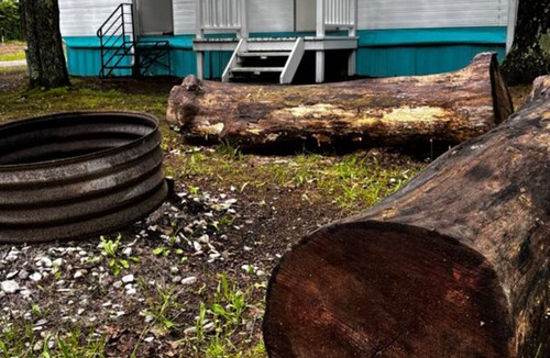 Wellston House | Retro Trailer - Vintage Getaway with Modern Comforts