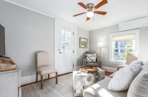 Portsmouth Apartment | Richards Retreat Walk to Downtown Washer-Dryer