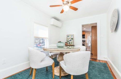 Portsmouth Apartment | Richards Retreat Walk to Downtown Washer-Dryer