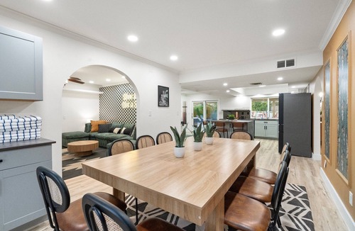 Paradise Valley Village House | Rio Resort