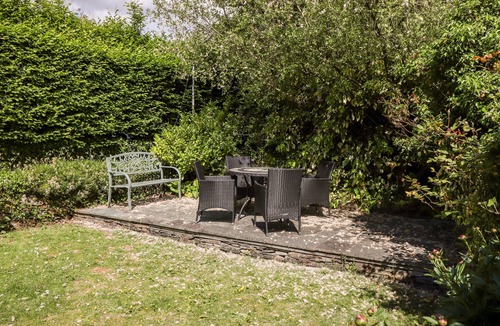Skelwith Bridge Cottage | River Bank