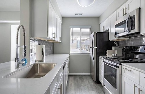 Indianapolis Apartment | Riverbend 1BD 2 - One Bedroom Apartment, Sleeps 2