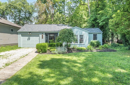 Indianapolis Cottage | Riverbend Retreat Vintage charm close to Downtown