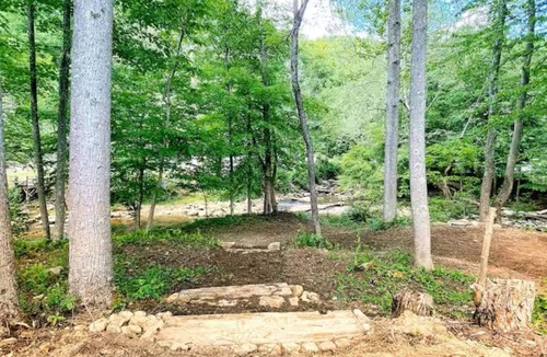 Northern Cabin | Riverside tent site - Camp Holly