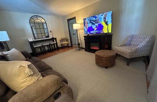 Beaver House | Riverwalk Landing-2 BR-Quiet Street, Trails, Shops & Nightlife in Quaint Beaver!