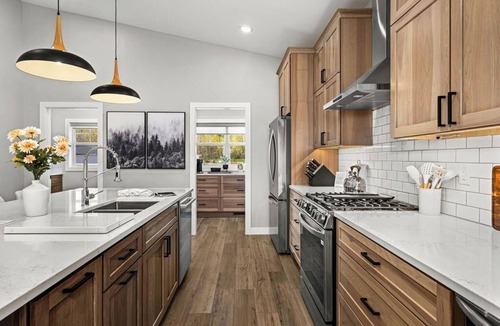 Duluth House | RiverWest Rivers Edge -River View - -Pet Free - Hot Tub