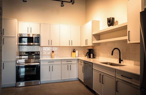 Downtown Minneapolis Hotel | Roami at Century Plaza | 4BR Combo | sleeps 10