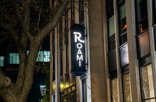 Downtown Minneapolis Apartment | Roami at Century Plaza
