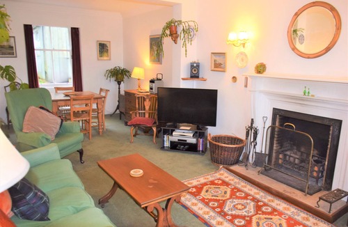 Kippford Cottage | Rocklea - a house that sleeps 8 guests in 4 bedrooms