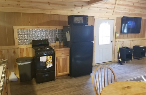 South Bloomingville Cabin | Rockview Cottage, Hocking Hills