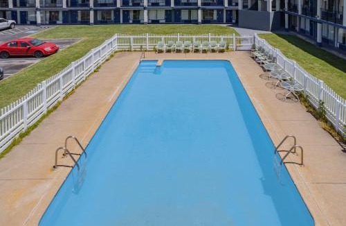 Owensboro Hotel | Rodeway Inn Owensboro South
