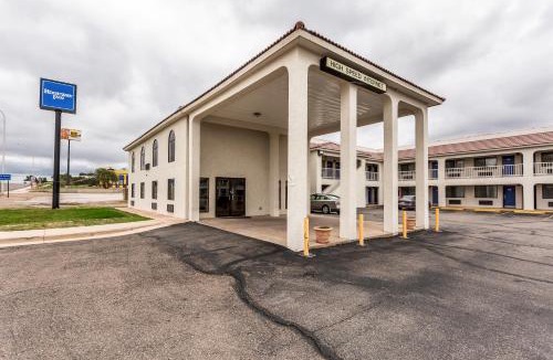 Santa Rosa Hotel | Rodeway Inn Santa Rosa