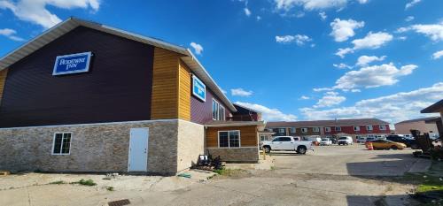 West Fargo Hotel | Rodeway Inn West Fargo Main Ave
