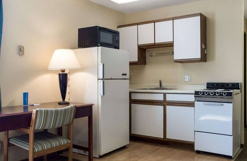West Fargo Hotel | Rodeway Inn West Fargo Main Ave.