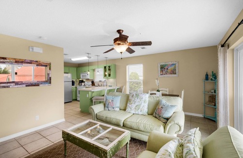Seagrove Beach Condo | Rollin Tide Villas- Rollin Tide B9