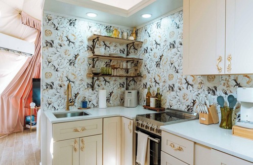 New Marshfield Cabin | Romantic Couples Luxury Dome- Hot Tub/Heated Floors