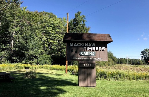 Cadillac Cabin | Romantic Escapes Await in this Charming Cabin in Cadillac, Michigan