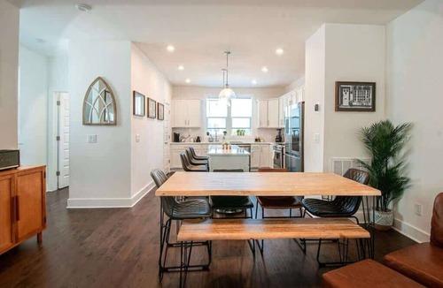 Madison Condo | Rooftop Creative Oasis – Close to Broadway