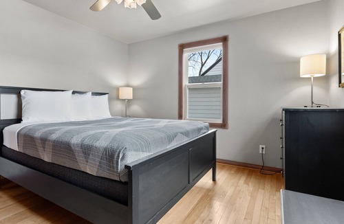 Green Bay House | Rooftop Patio - One Block from Lambeau Field!