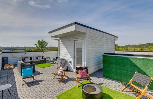 Haynes Area House | Rooftop Skyline Views! Home 5 Mi to Dtwn Nashville