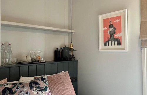 Helensburgh Hotel | Rooms Above Sugar Boat