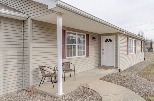 Elizabethtown House | Roomy 4BR in the Heart of the Bluegrass