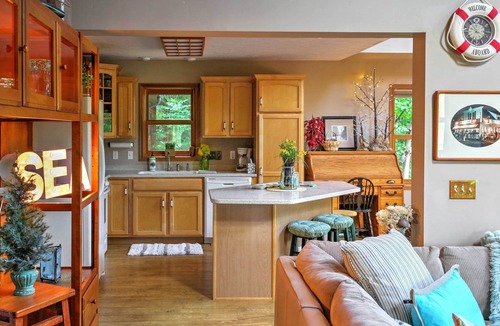 Egg Harbor House | Roomy House on 2 Acres - 2 Mi to Egg Harbor Beach!