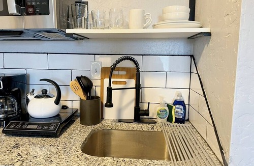 Central Oklahoma City Apartment | Roomy, well-located 1BR near Integris Children's — a great fit for work stays #20B